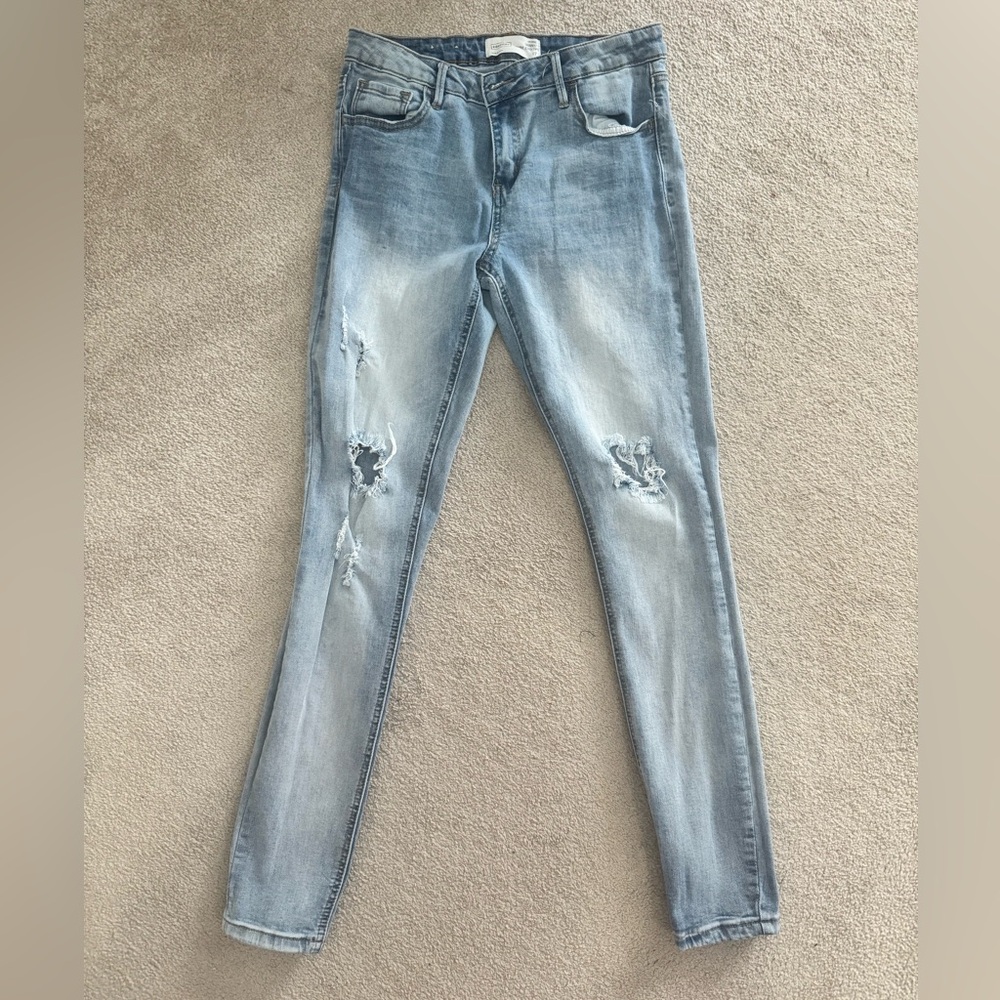 ✨HOST PICK✨ - Women's Distressed Blue Skinny Jeans